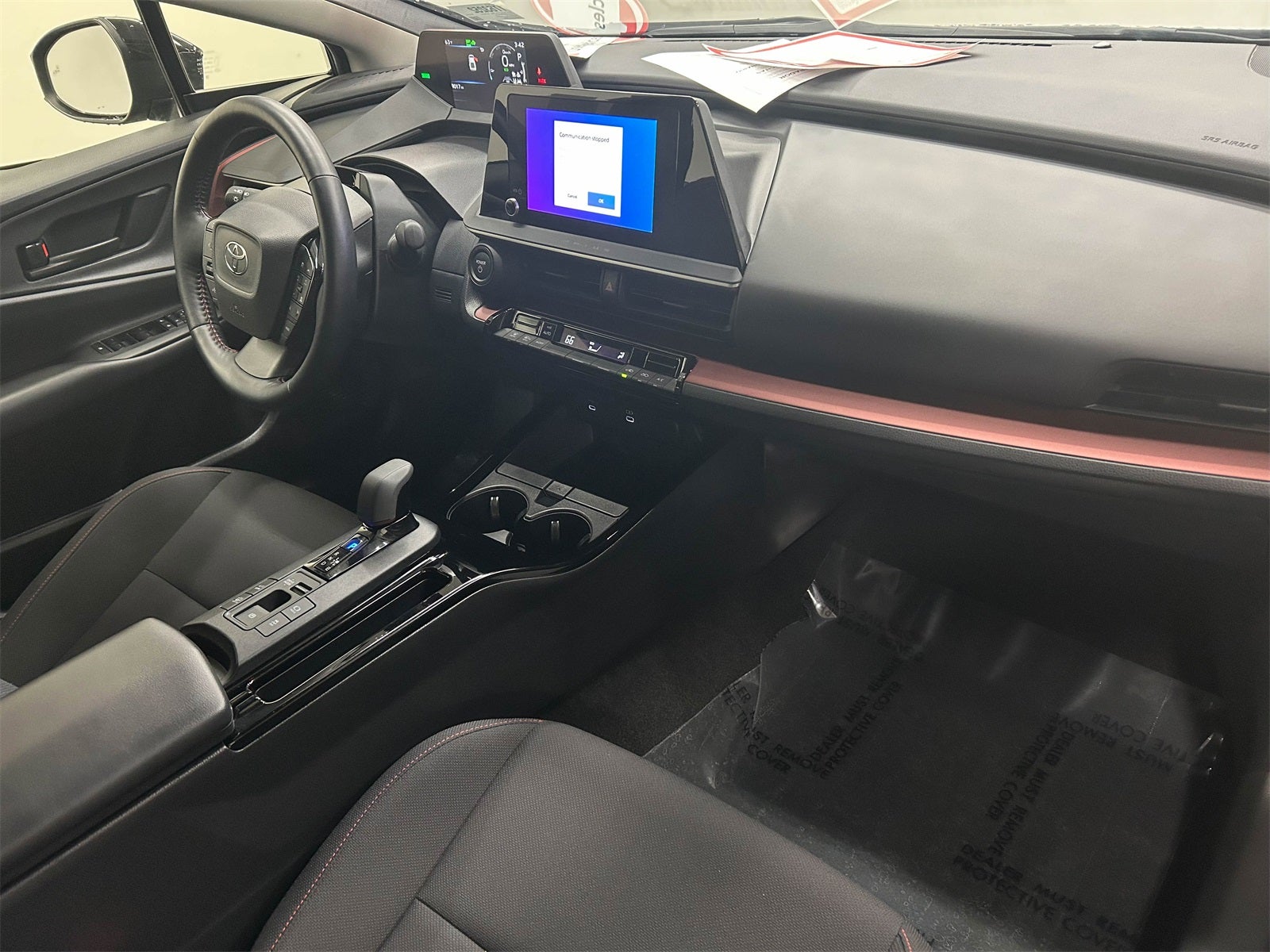 2025 Toyota Prius Plug-In Hybrid SE