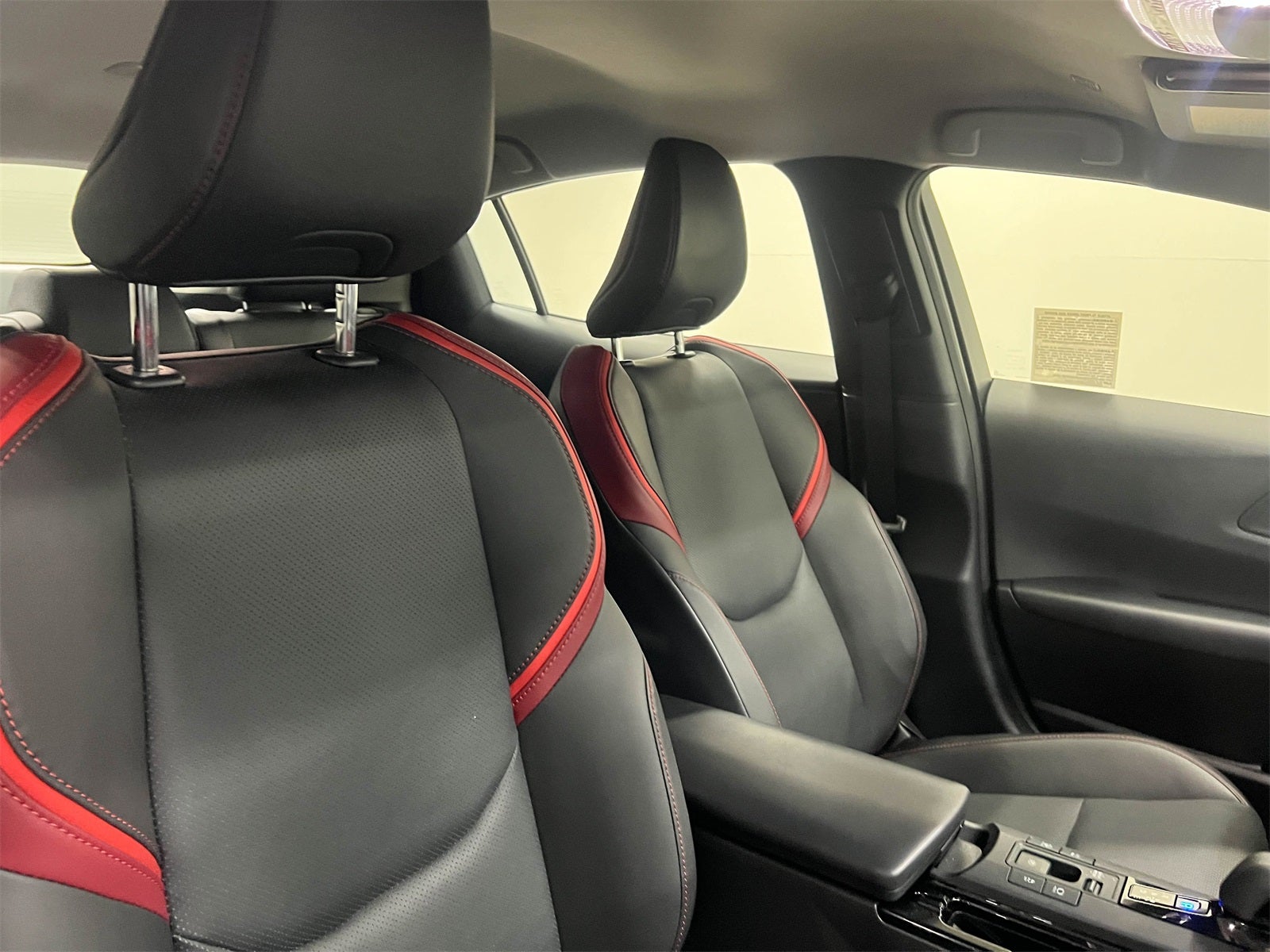 2025 Toyota Prius Plug-In Hybrid XSE