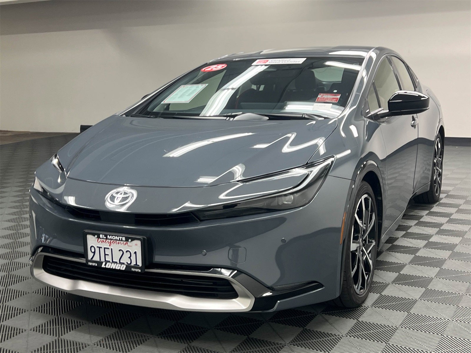 2025 Toyota Prius Plug-In Hybrid XSE