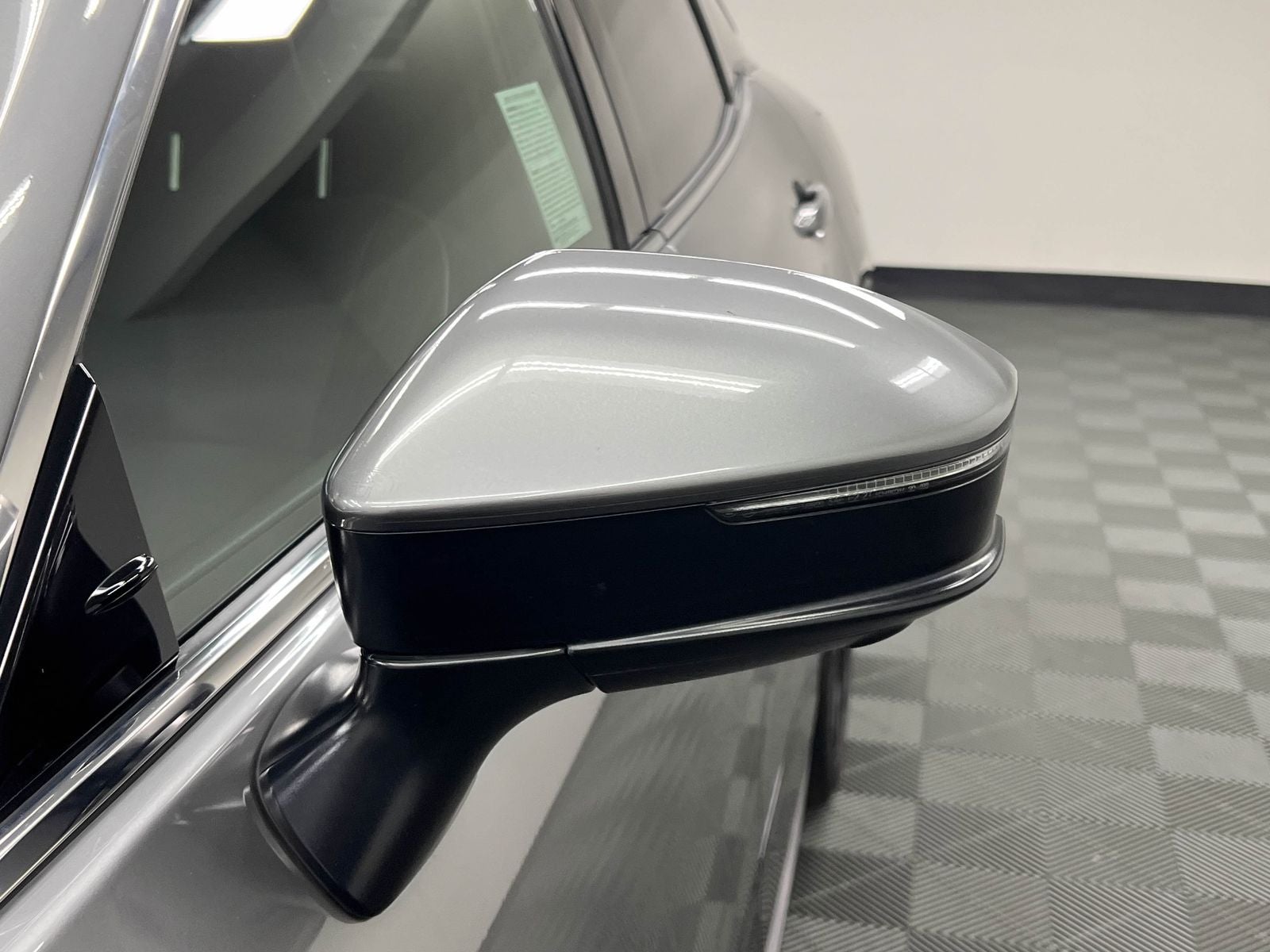 2023 Toyota Crown Platinum