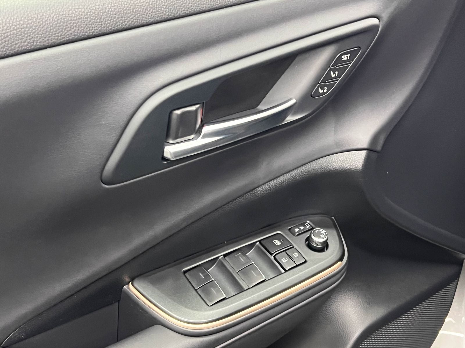 2023 Toyota Crown Platinum