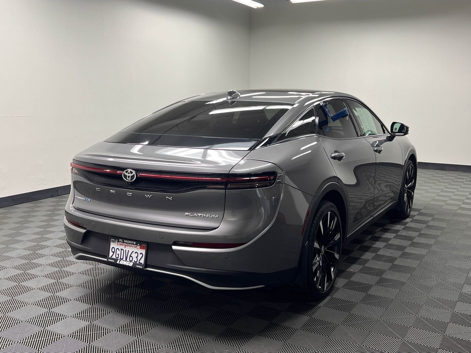 2023 Toyota Crown Platinum