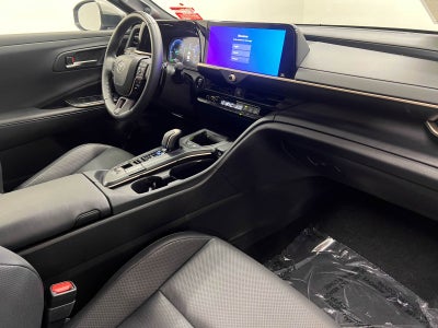 2023 Toyota Crown Platinum