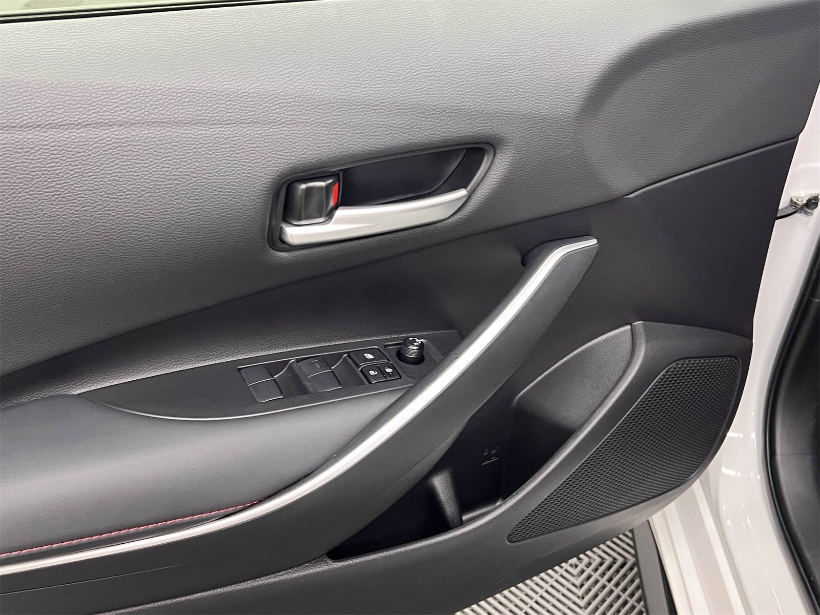 2025 Toyota Corolla Hybrid SE