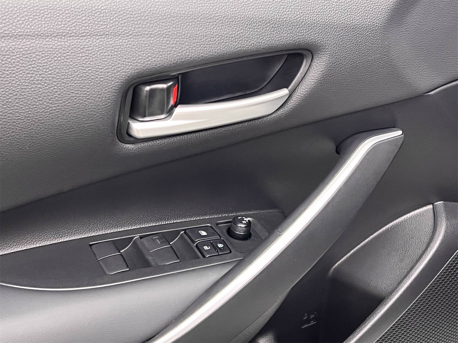 2025 Toyota Corolla Hybrid SE