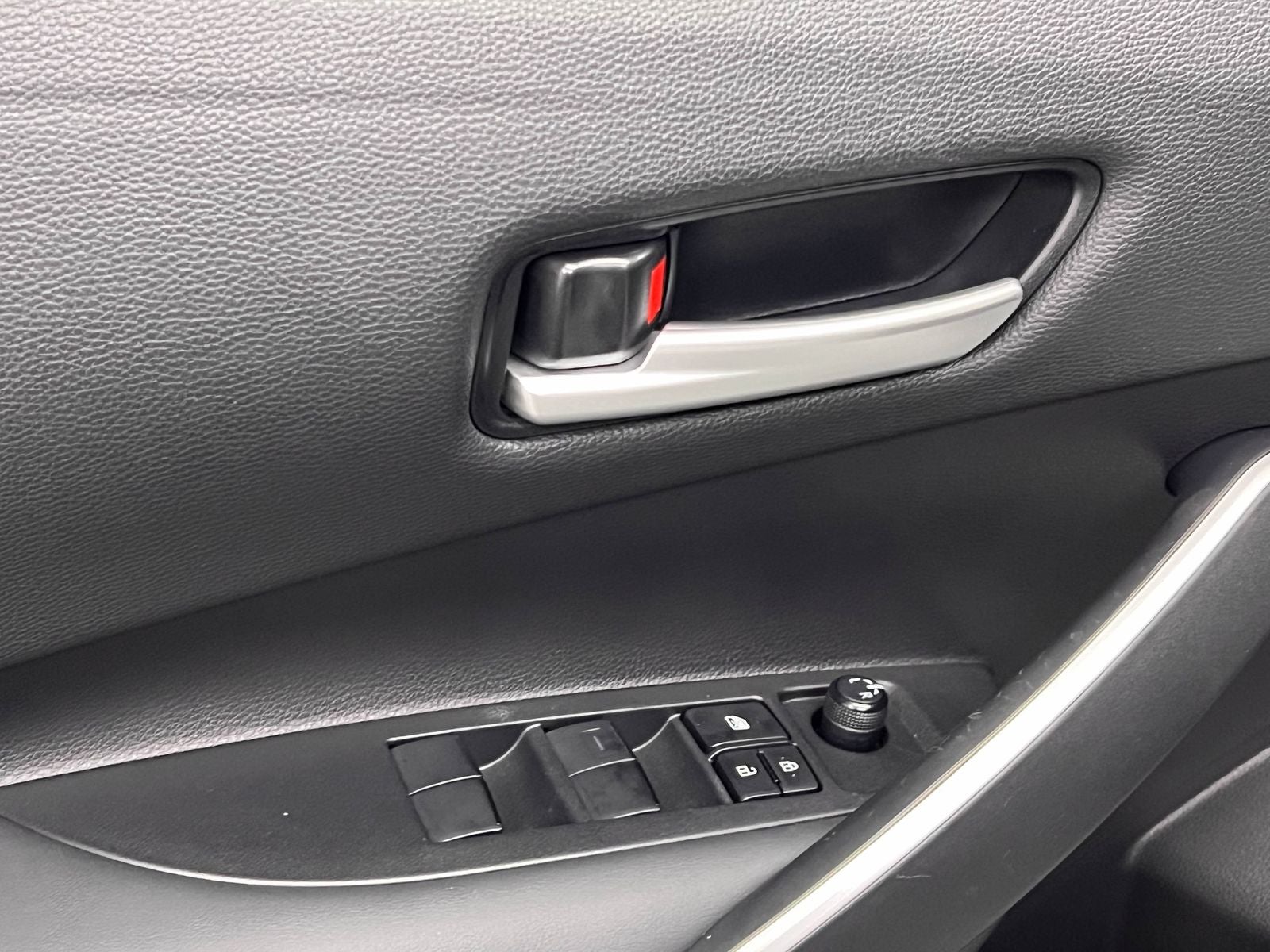 2025 Toyota Corolla Hybrid SE