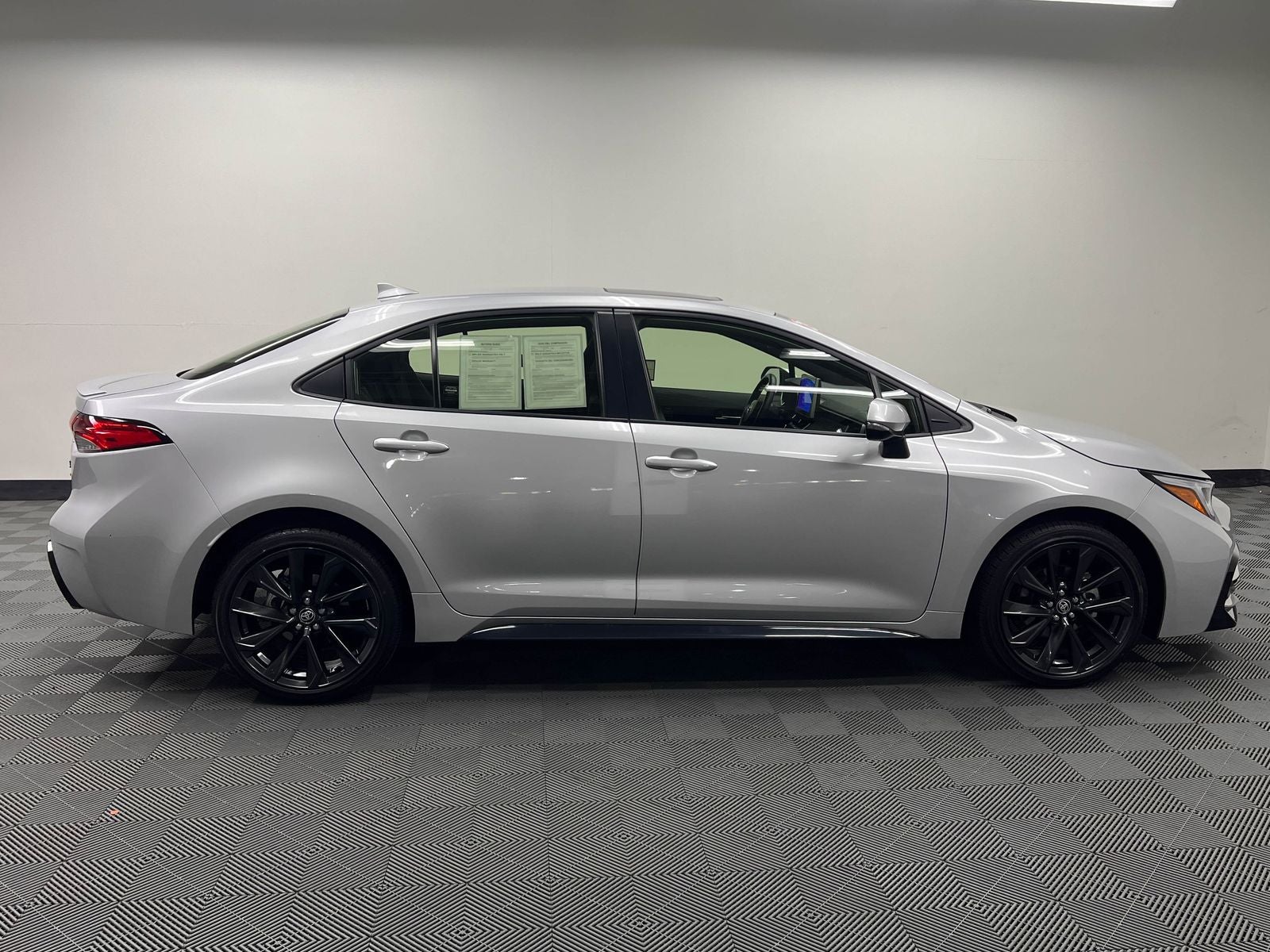 2025 Toyota Corolla Hybrid SE