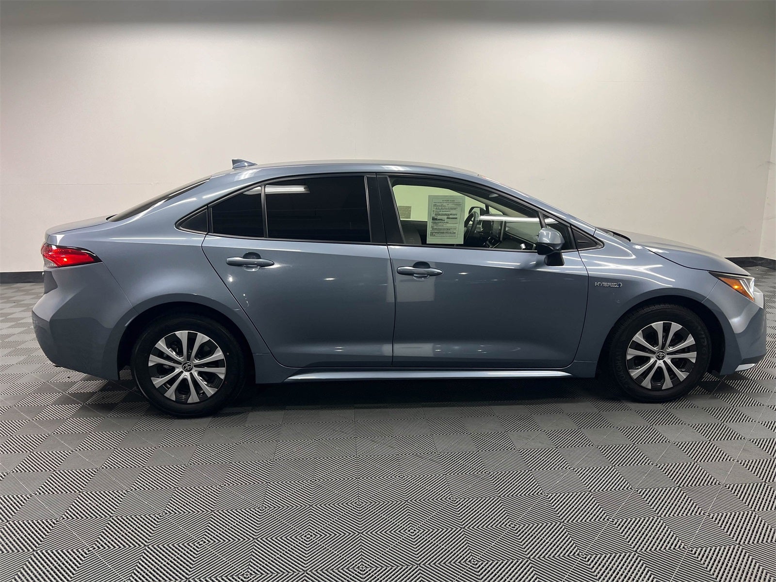 2021 Toyota Corolla Hybrid LE