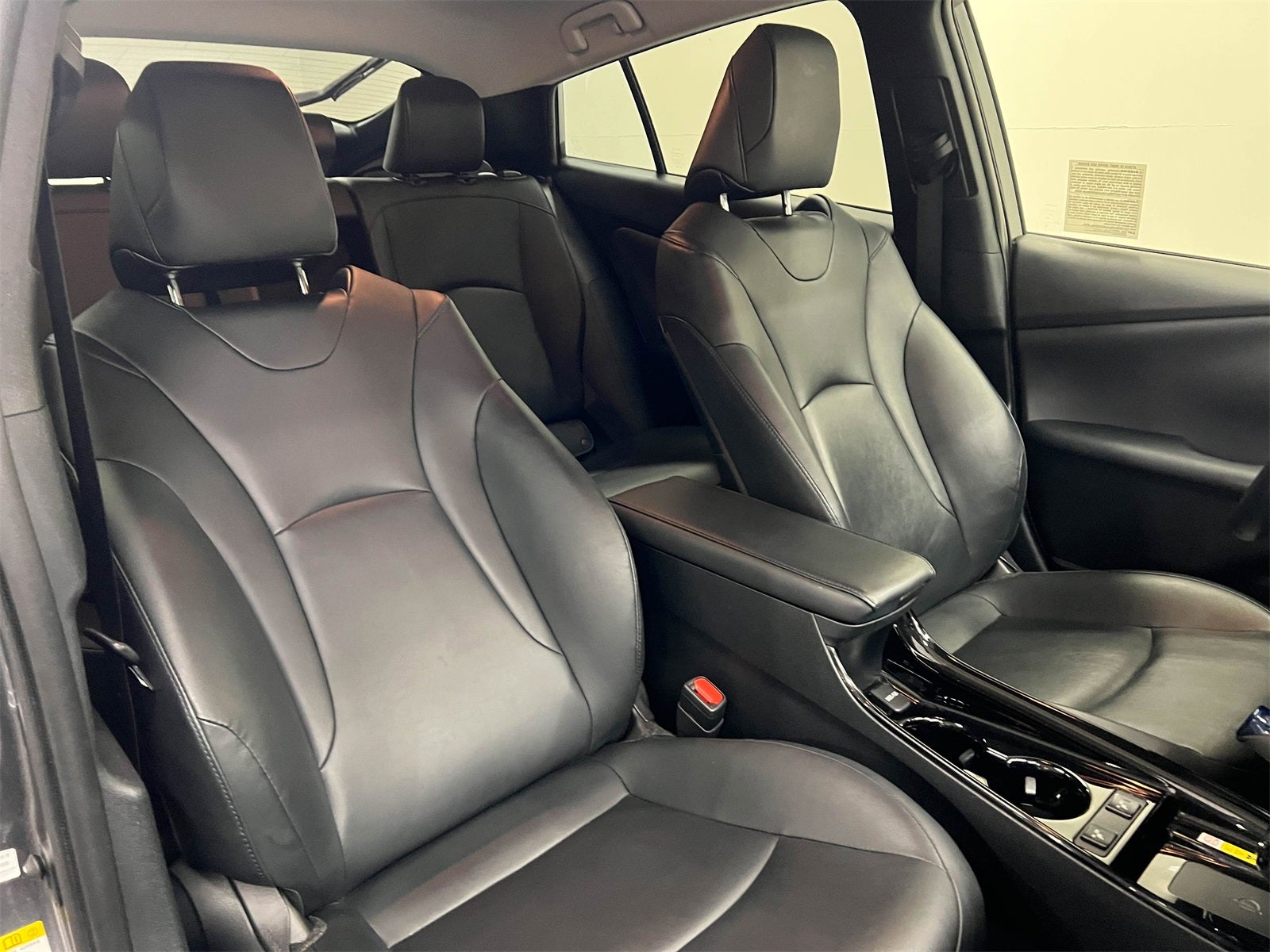 2022 Toyota Prius XLE