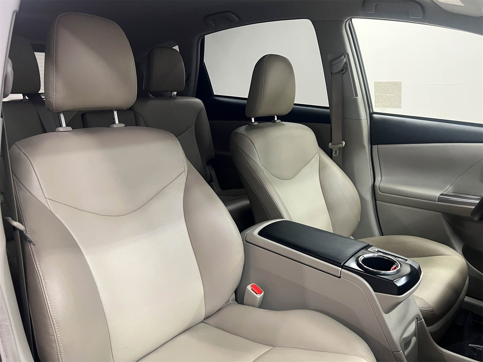 2017 Toyota Prius v Four