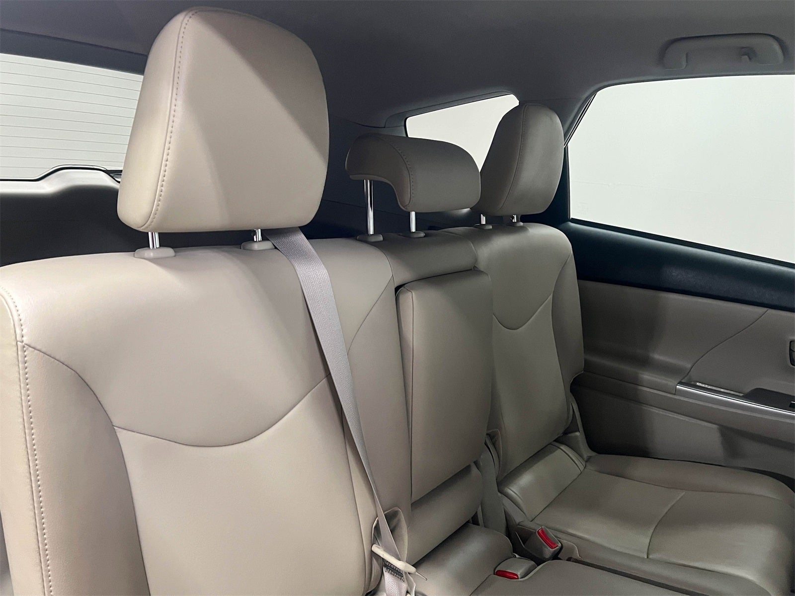 2017 Toyota Prius v Four