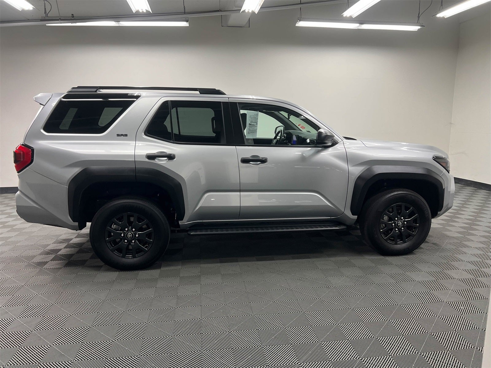 2025 Toyota 4Runner SR5 4WD