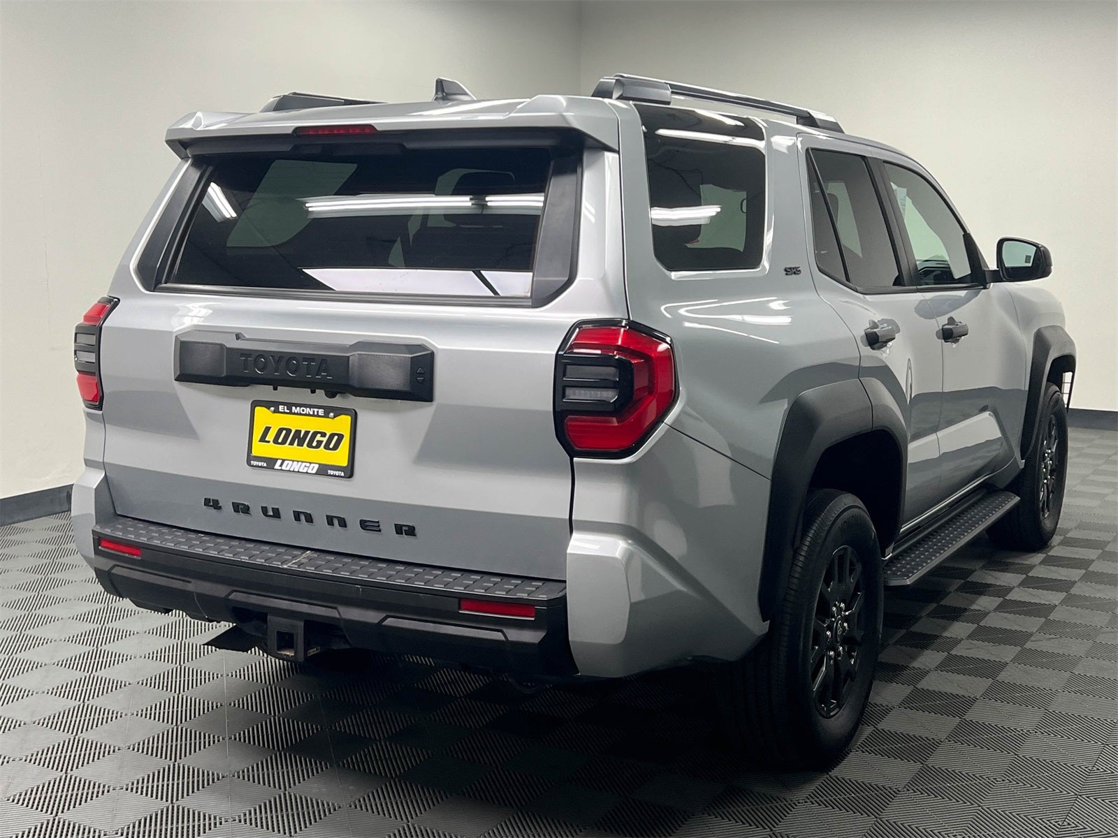2025 Toyota 4Runner SR5 4WD