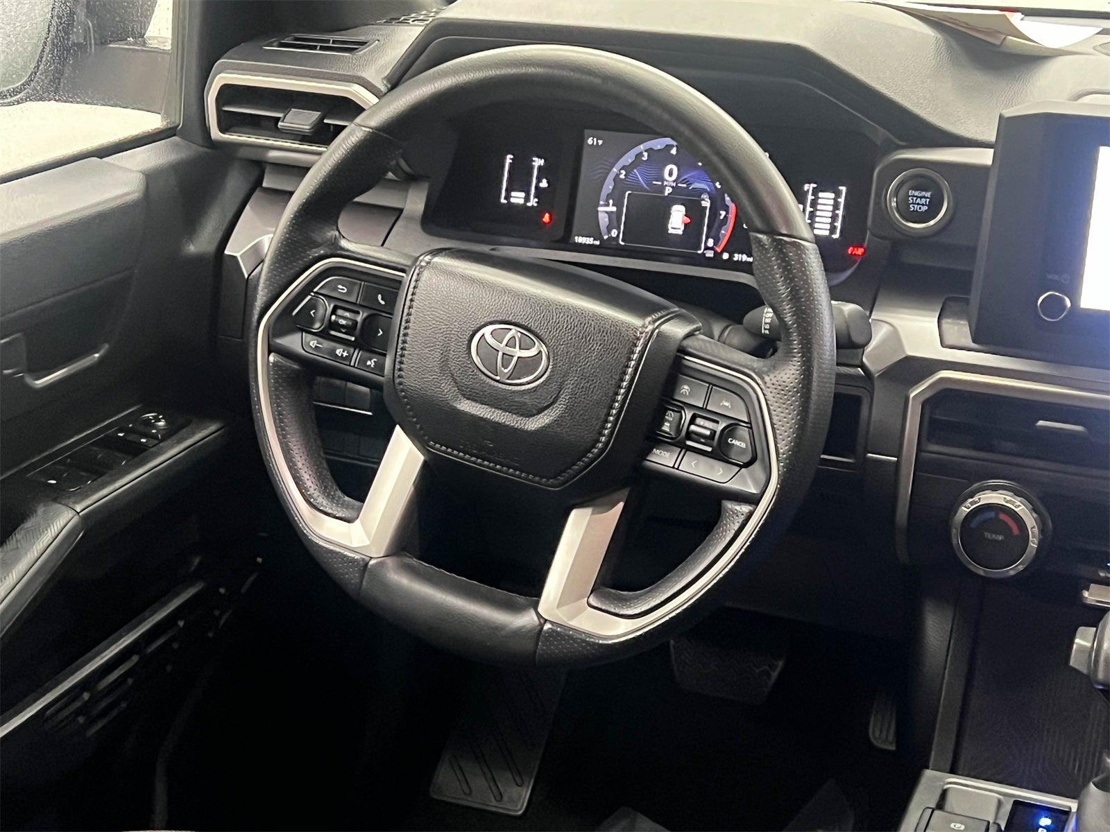 2025 Toyota 4Runner SR5 4WD