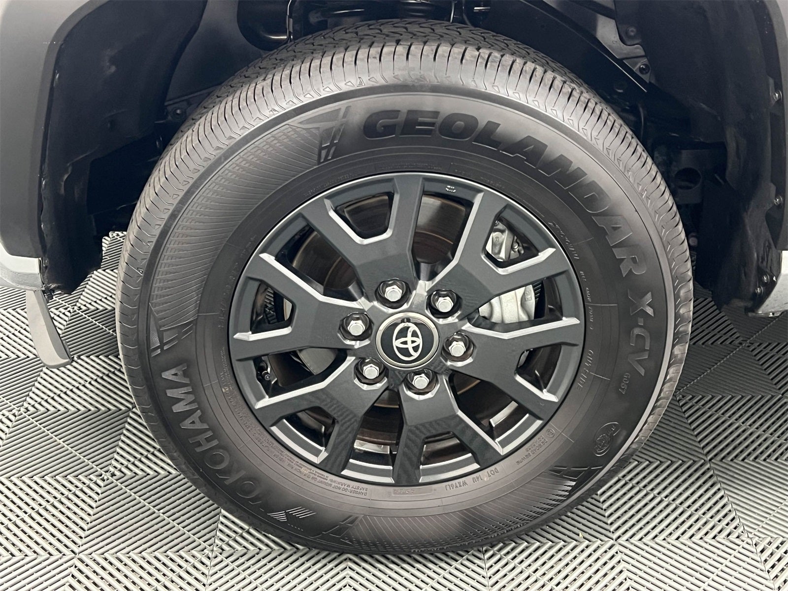 2025 Toyota 4Runner SR5 4WD