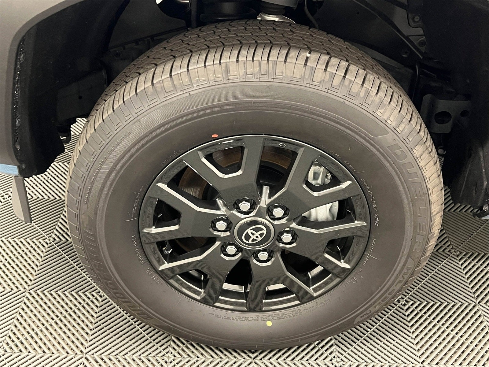 2025 Toyota 4Runner SR5 4WD