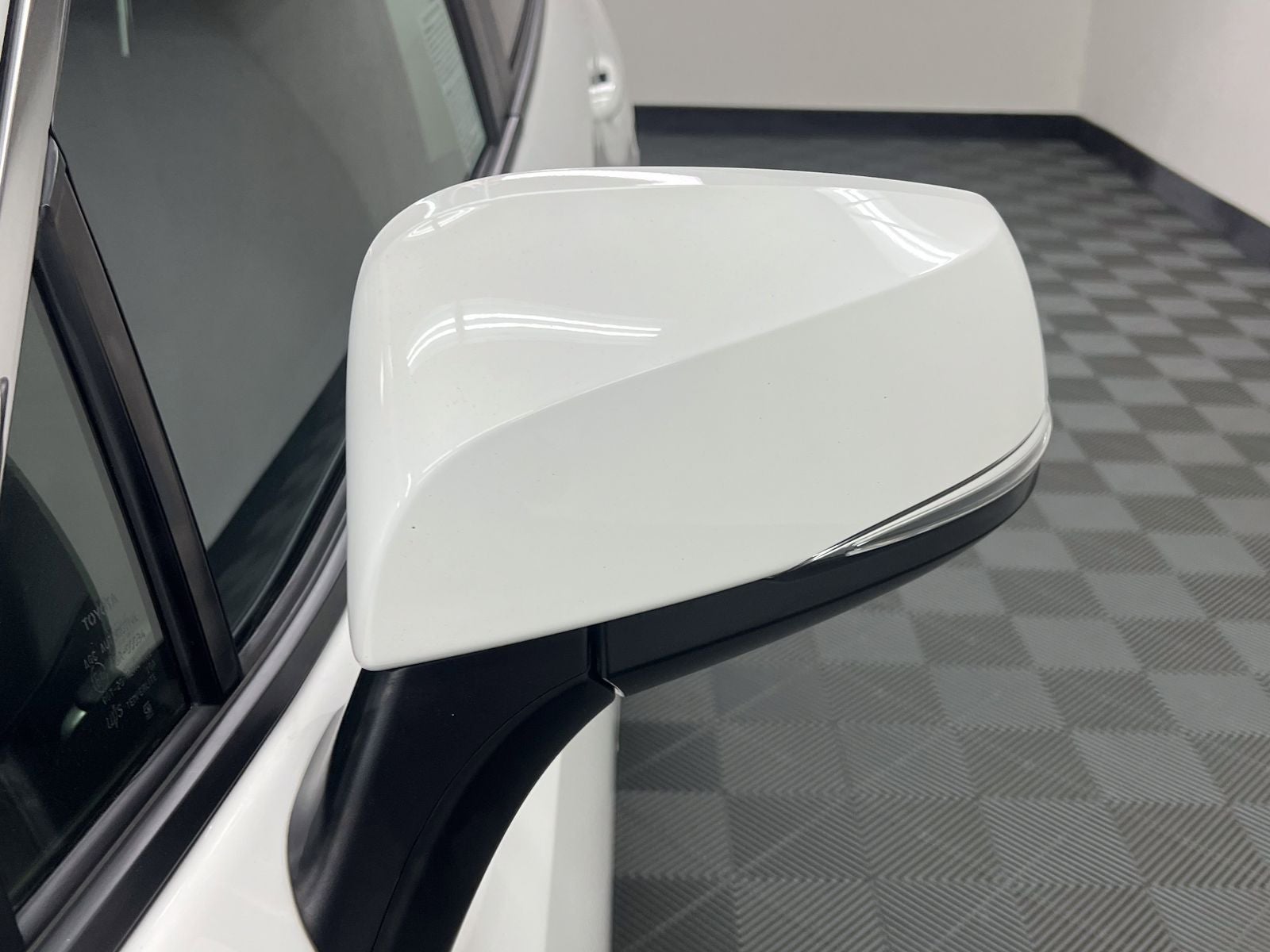 2023 Toyota RAV4 Prime SE
