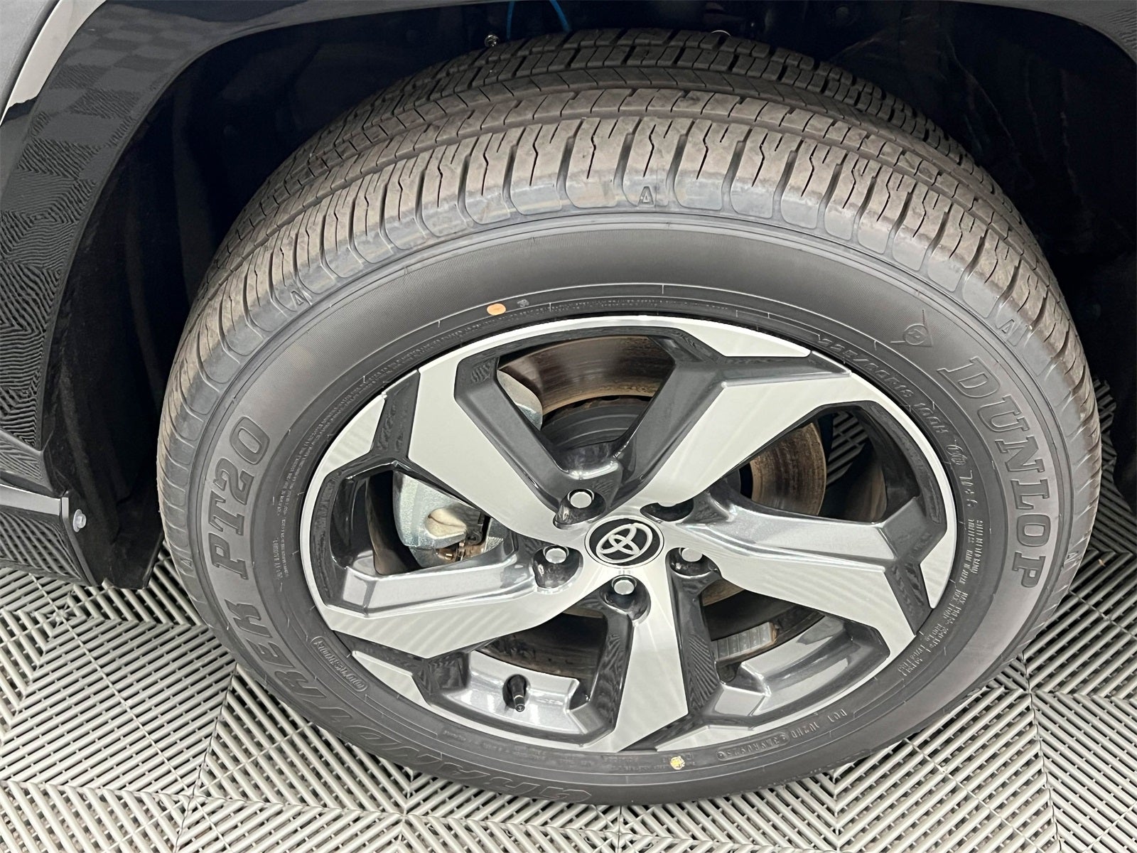 2025 Toyota RAV4 Plug-In Hybrid SE