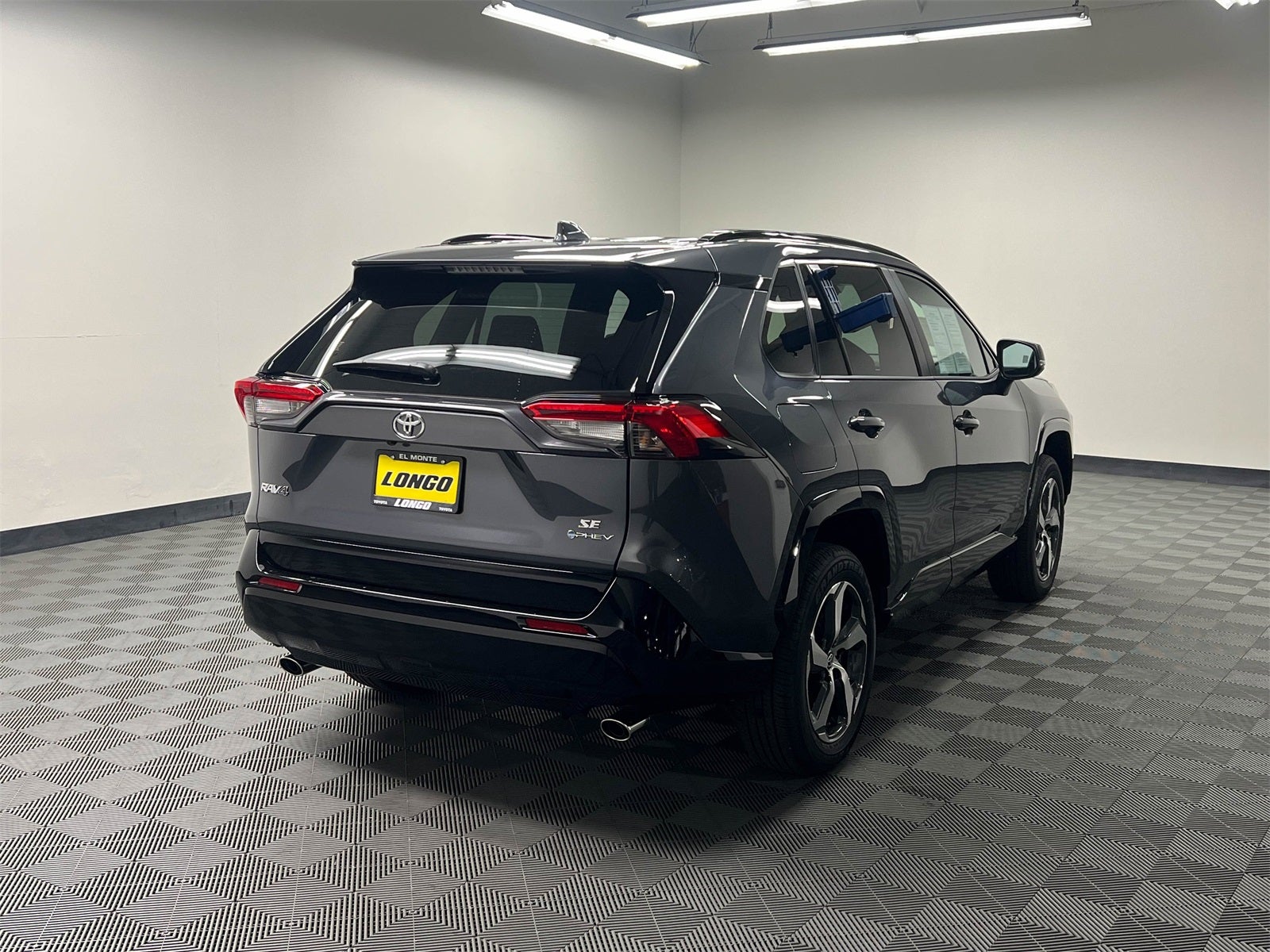 2025 Toyota RAV4 Plug-In Hybrid SE