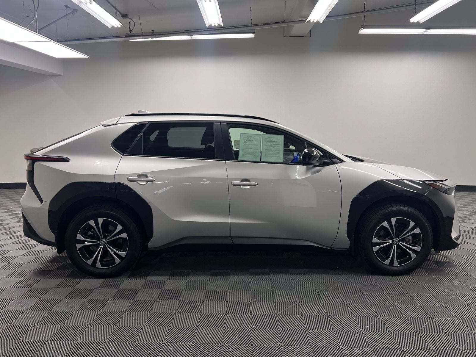 2024 Toyota bZ4X XLE