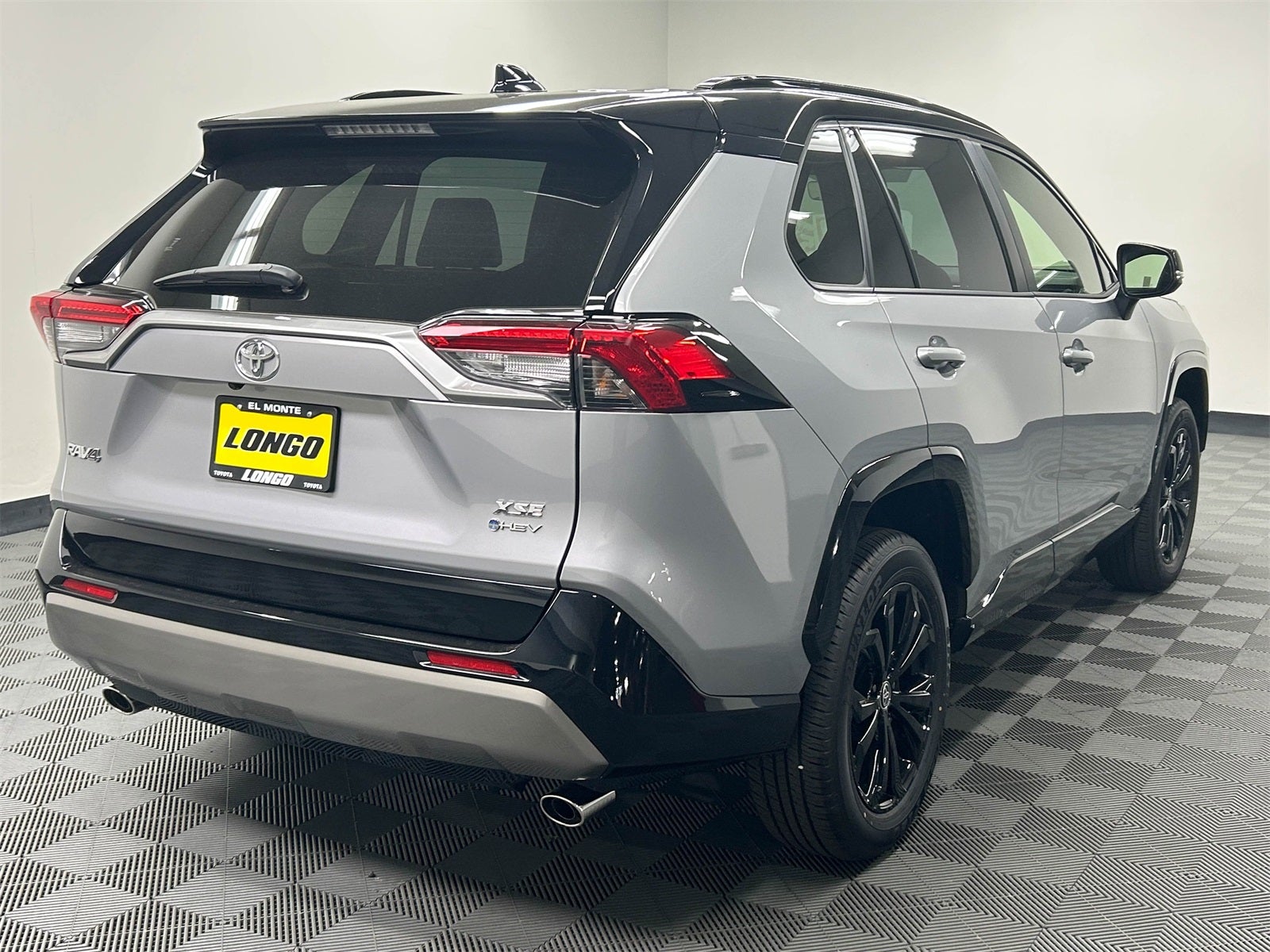 2025 Toyota RAV4 Hybrid XSE