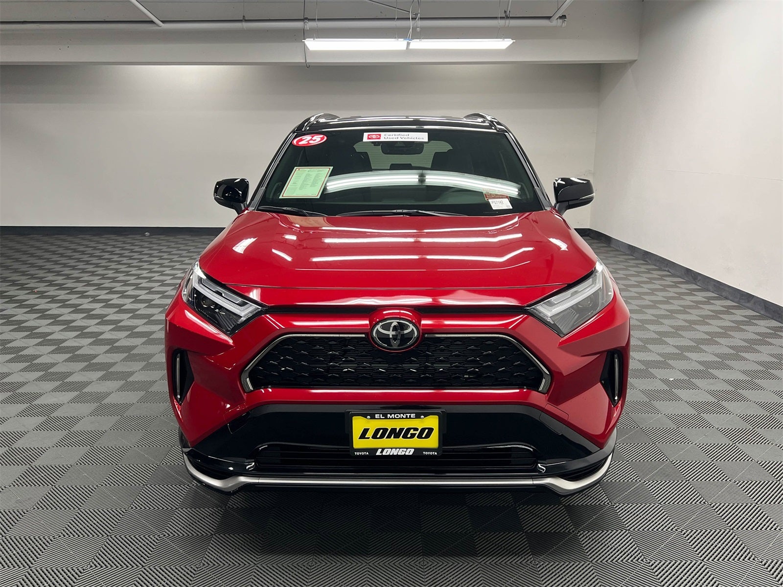 2025 Toyota RAV4 Plug-In Hybrid XSE