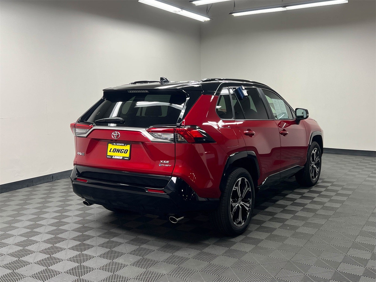 2025 Toyota RAV4 Plug-In Hybrid XSE