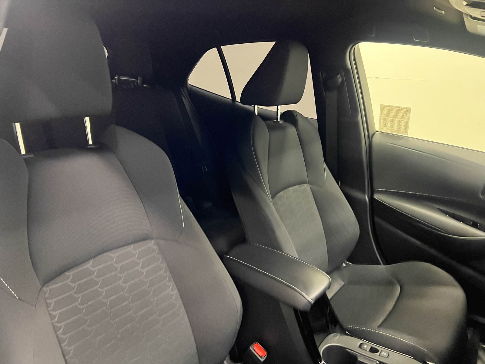 2024 Toyota Corolla Hatchback SE