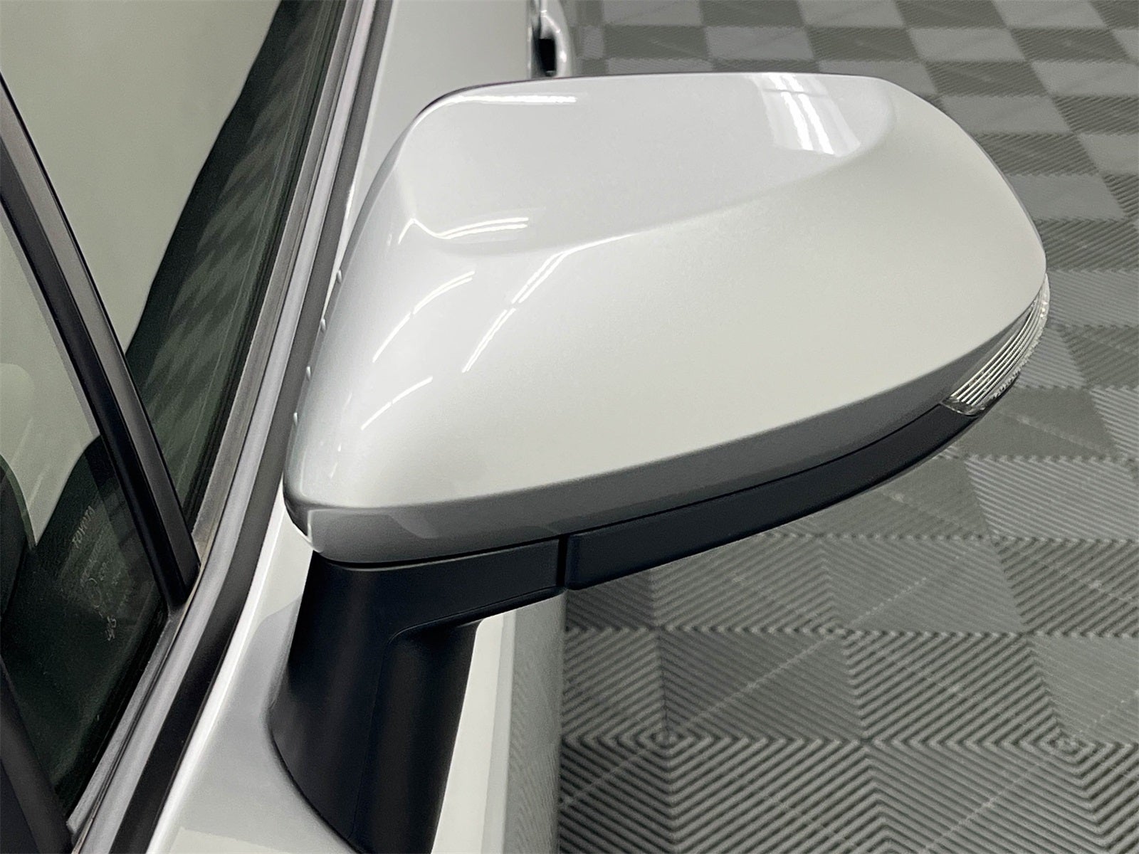 2024 Toyota Corolla Hatchback SE