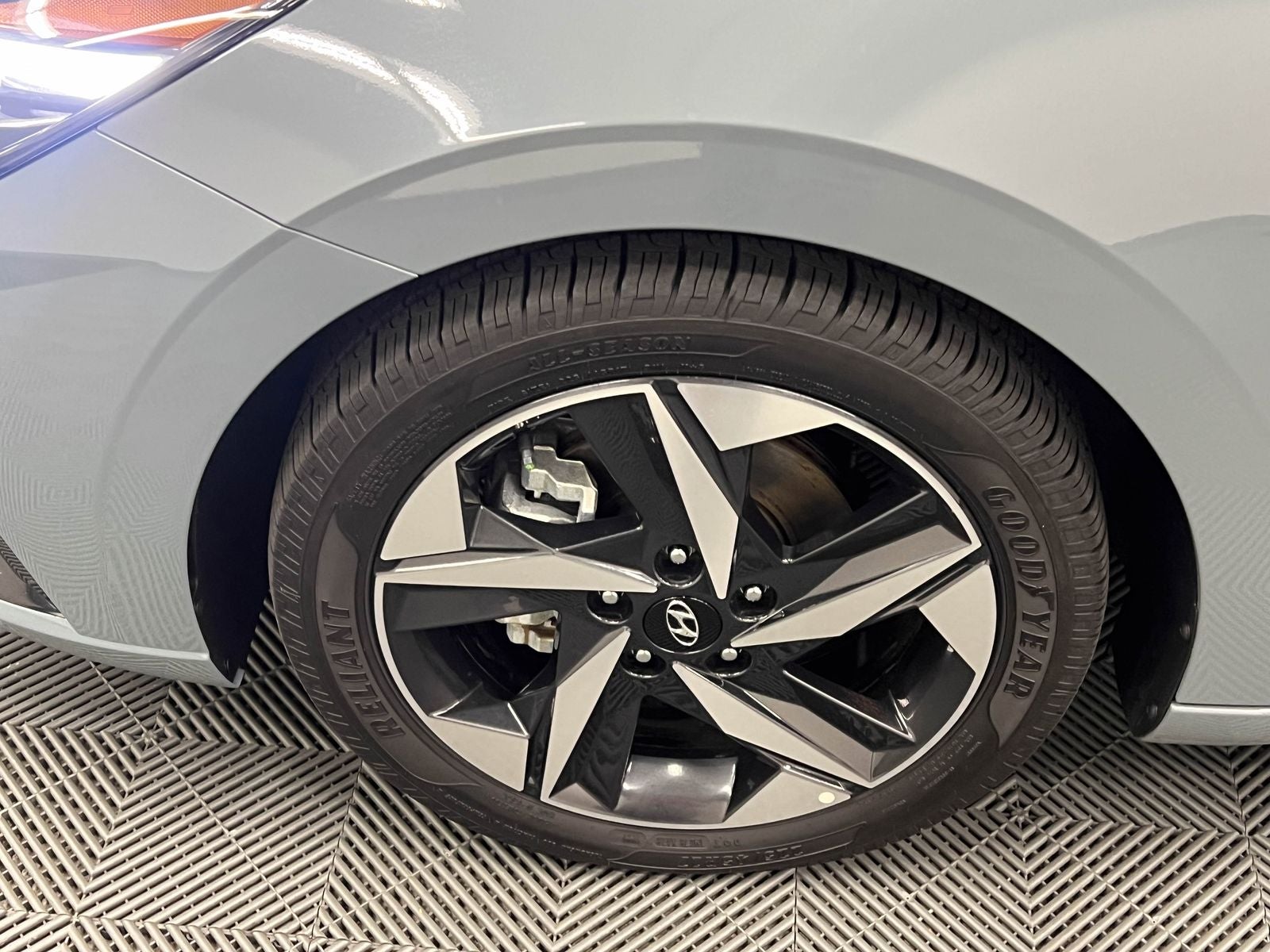 2023 Hyundai Elantra Hybrid Limited