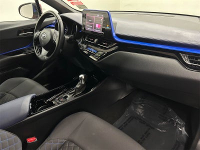 2022 Toyota C-HR XLE