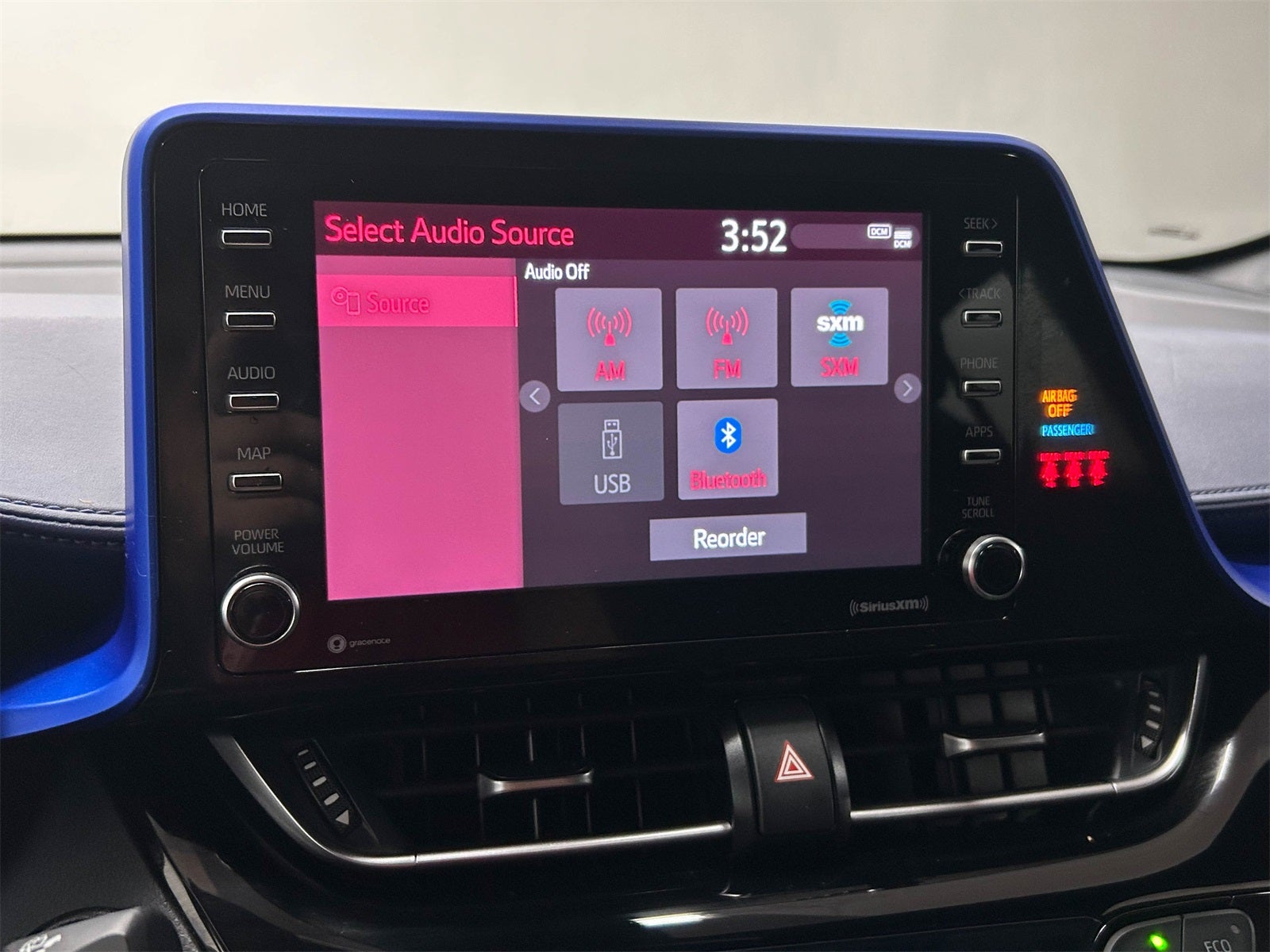 2022 Toyota C-HR XLE