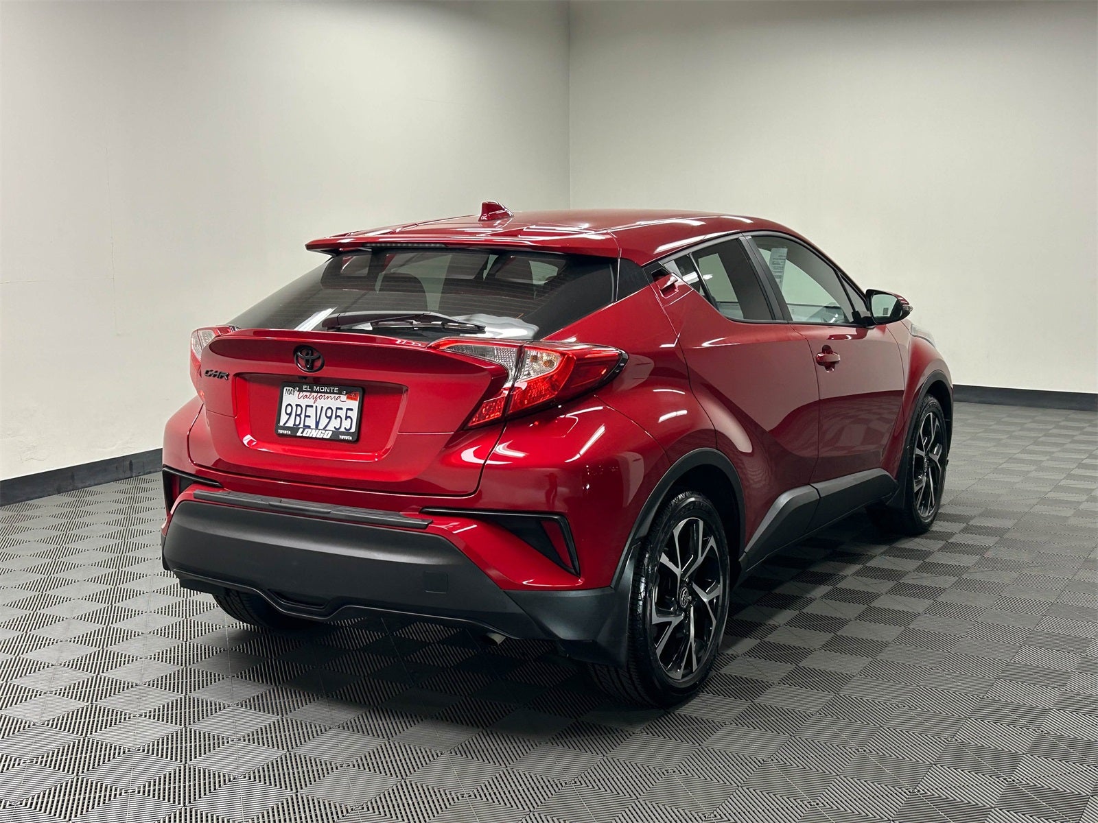 2022 Toyota C-HR XLE
