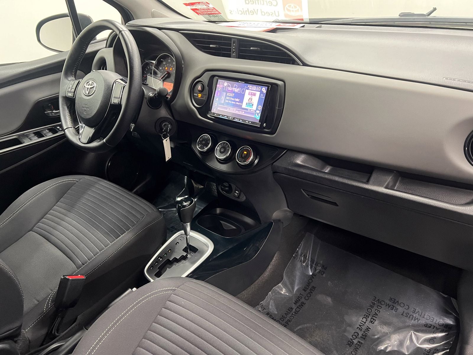 2017 Toyota Yaris SE