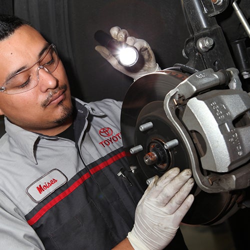 Longo Toyota offers both Toyota service specials and Toyota parts specials in El Monte, CA.